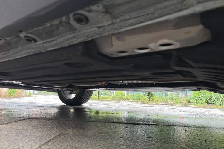 Used Geely Auto FX11 2025 4th Generation 1.5TD DCT Jinxiu Left Side Sill