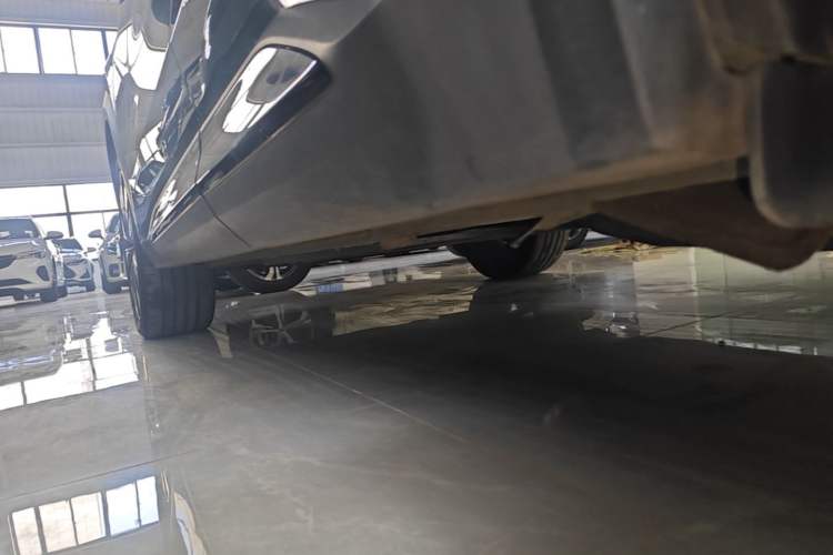Used Geely Auto FX11 2025 4th Generation 1.5TD DCT Jinxiu Left Side Sill