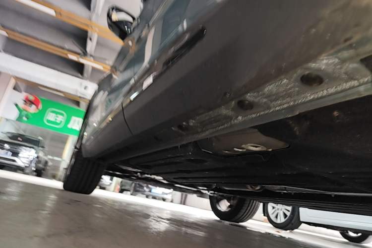 Used Geely Auto FX11 2025 4th Generation 1.5TD DCT Jinxiu Left Side Sill