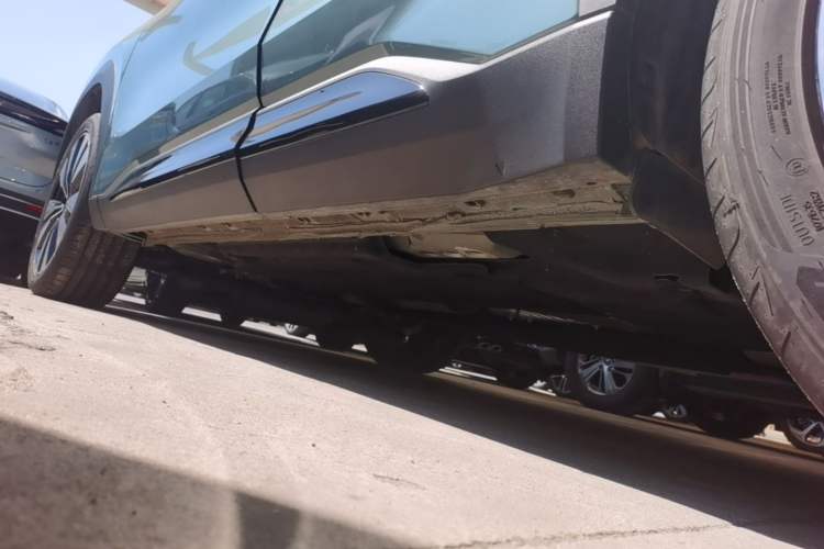 Used Geely Auto FX11 2025 4th Generation 1.5TD DCT Jinxiu Left Side Sill
