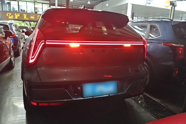 Used Geely Auto FX11 2025 4th Generation 1.5TD DCT Jinxiu Rear