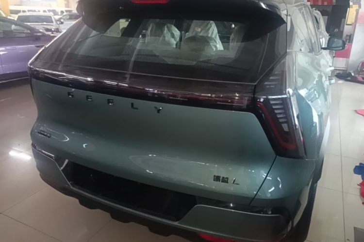 Used Geely Auto FX11 2025 4th Generation 1.5TD DCT Jinxiu Rear Right 45 Deg