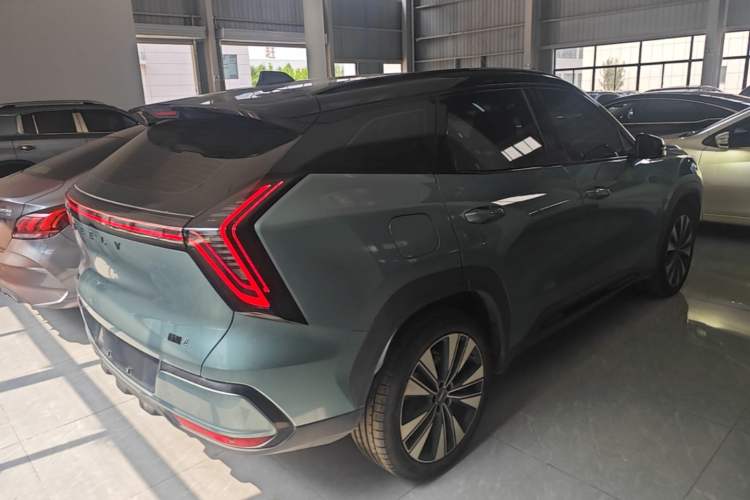 Used Geely Auto FX11 2025 4th Generation 1.5TD DCT Jinxiu Rear Right 45 Deg