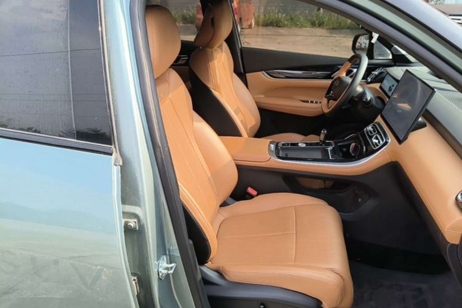 Used Geely Auto FX11 2025 4th Generation 1.5TD DCT Jinxiu Right Front Seat