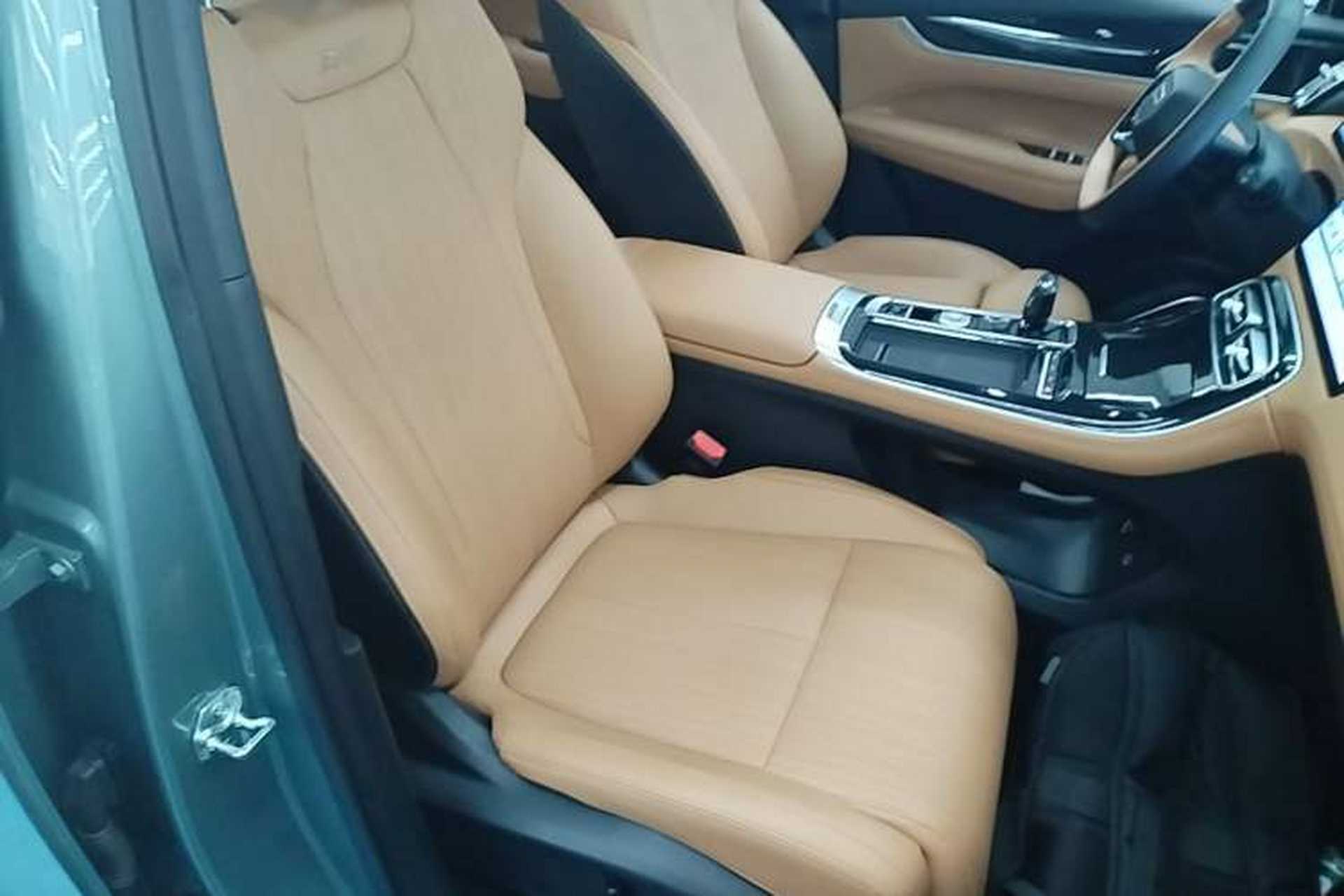 Used Geely Auto FX11 2025 4th Generation 1.5TD DCT Jinxiu Right Front Seat