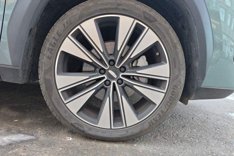 Used Geely Auto FX11 2025 4th Generation 1.5TD DCT Jinxiu Right Front Wheel Hub