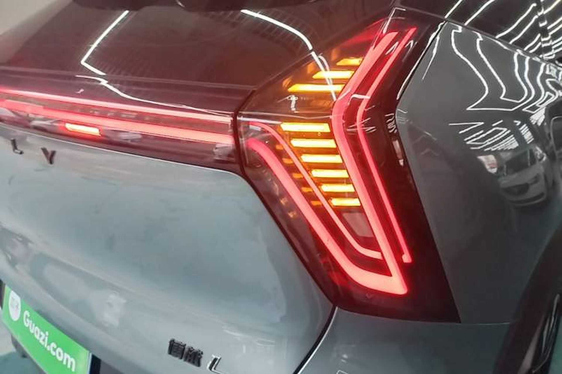 Used Geely Auto FX11 2025 4th Generation 1.5TD DCT Jinxiu Right Rear Taillight