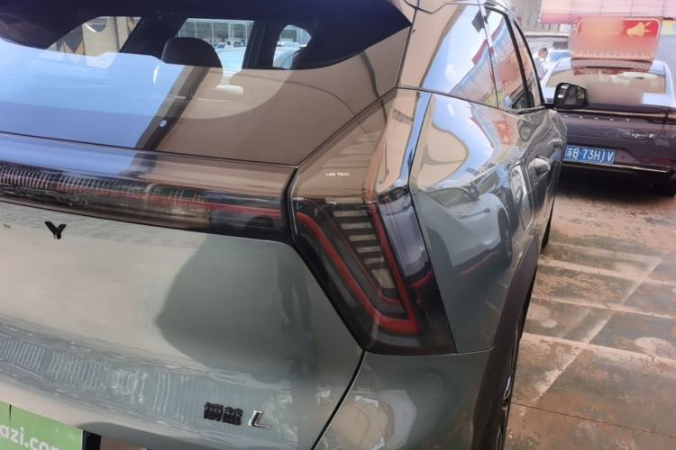Used Geely Auto FX11 2025 4th Generation 1.5TD DCT Jinxiu Right Rear Taillight