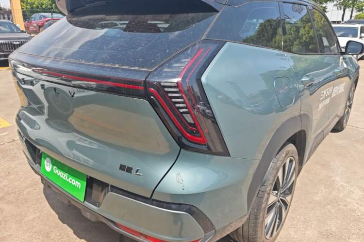 Used Geely Auto FX11 2025 4th Generation 1.5TD DCT Jinxiu Right Rear Taillight