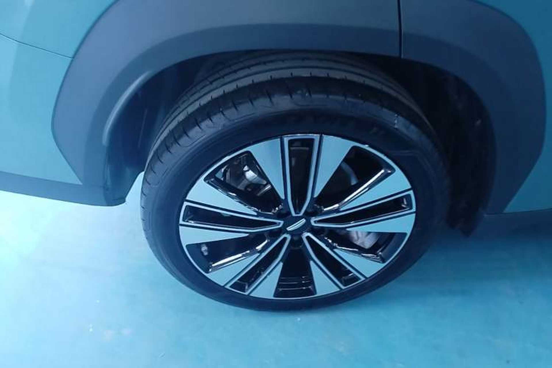Used Geely Auto FX11 2025 4th Generation 1.5TD DCT Jinxiu Right Rear Wheel Hub