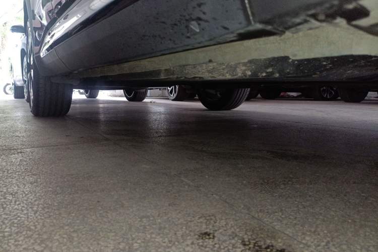 Used Geely Auto FX11 2025 4th Generation 1.5TD DCT Jinxiu Right Side Sill