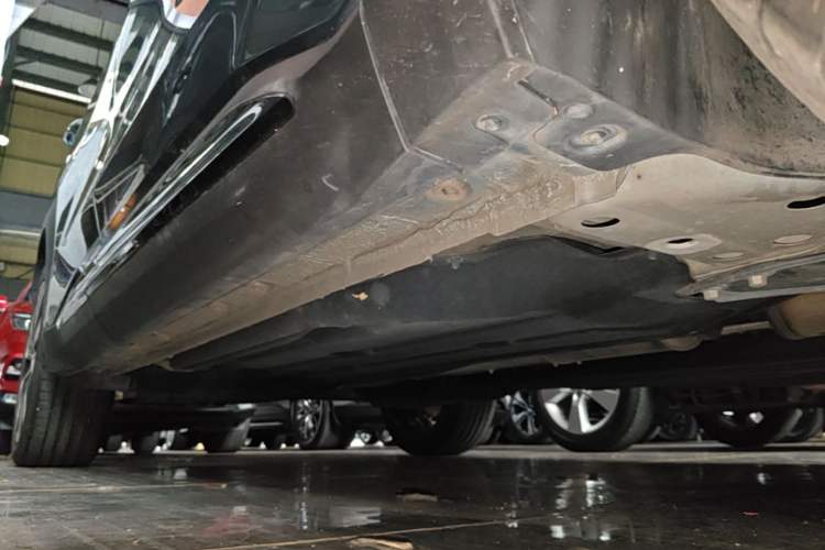 Used Geely Auto FX11 2025 4th Generation 1.5TD DCT Jinxiu Right Side Sill