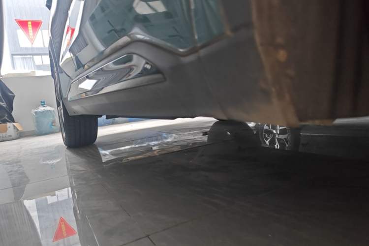 Used Geely Auto FX11 2025 4th Generation 1.5TD DCT Jinxiu Right Side Sill