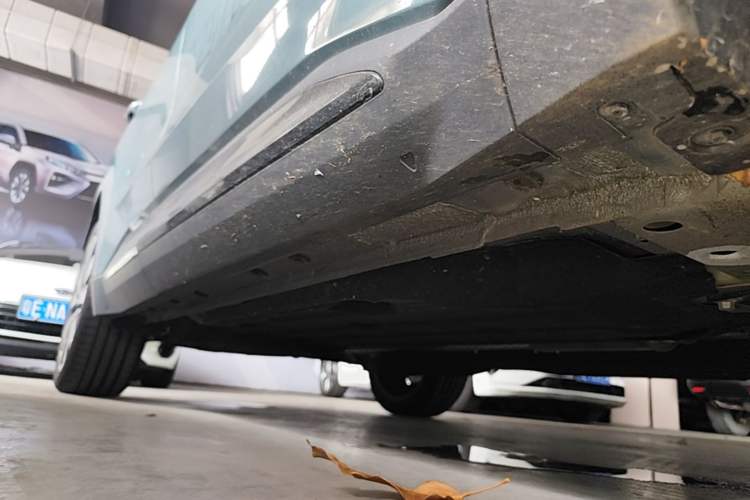 Used Geely Auto FX11 2025 4th Generation 1.5TD DCT Jinxiu Right Side Sill