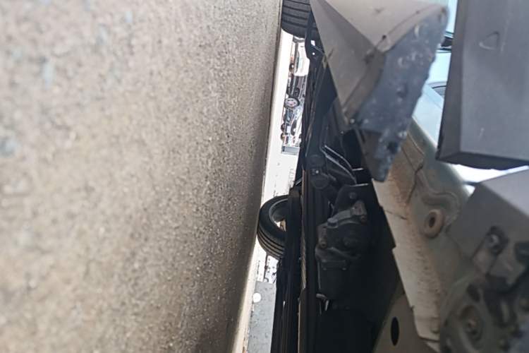 Used Geely Auto FX11 2025 4th Generation 1.5TD DCT Jinxiu Right Side Sill