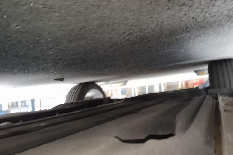 Used Geely Auto FX11 2025 4th Generation 1.5TD DCT Jinxiu Right Side Sill
