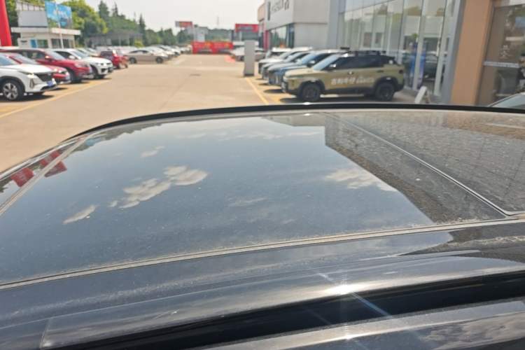 Used Geely Auto FX11 2025 4th Generation 1.5TD DCT Jinxiu Roof