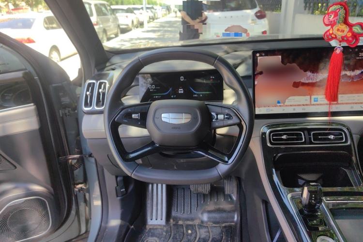 Used Geely Auto FX11 2025 4th Generation 1.5TD DCT – The Start Steering Wheel