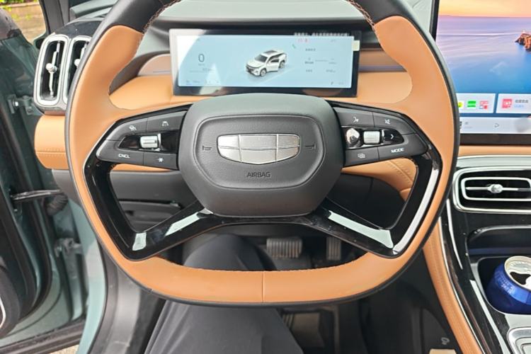 Used Geely Auto FX11 2025 4th Generation 1.5TD DCT Jinxiu Steering Wheel