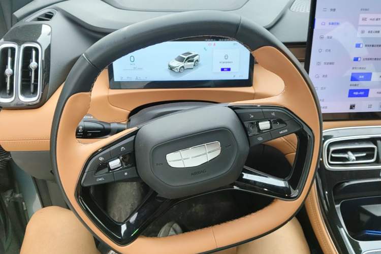 Used Geely Auto FX11 2025 4th Generation 1.5TD DCT Jinxiu Steering Wheel