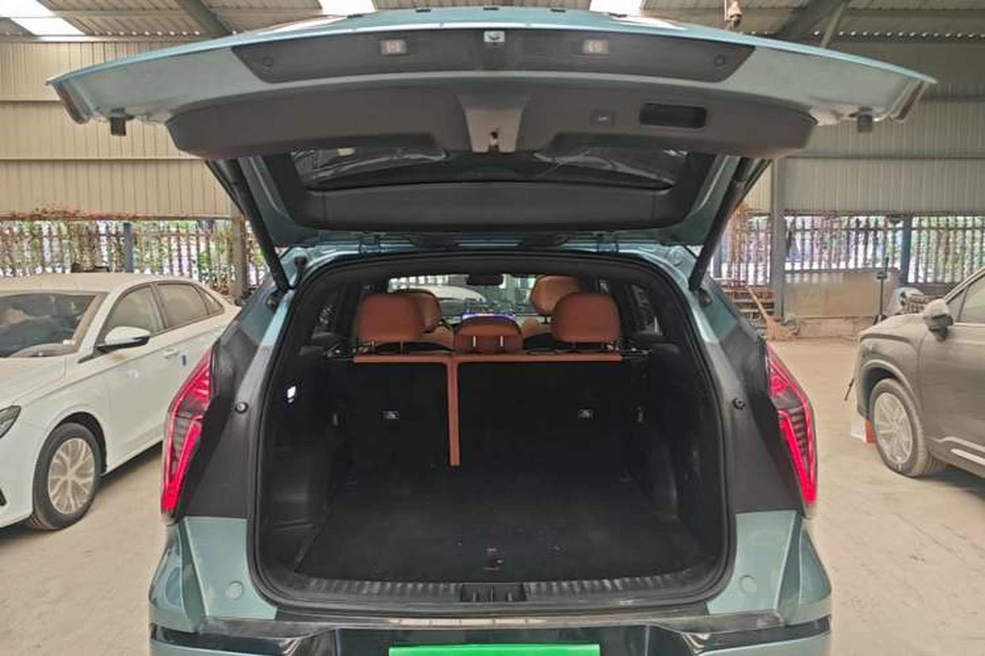 Used Geely Auto FX11 2025 4th Generation 1.5TD DCT Jinxiu Trunk