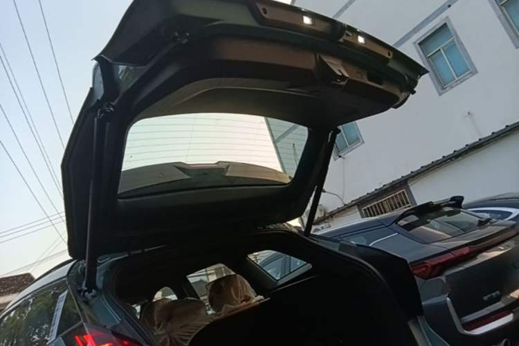 Used Geely Auto FX11 2025 4th Generation 1.5TD DCT Jinxiu Trunk