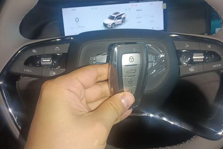 Used Geely Auto FX11 2025 4th Generation 1.5TD DCT Jinxiu Vehicle Key