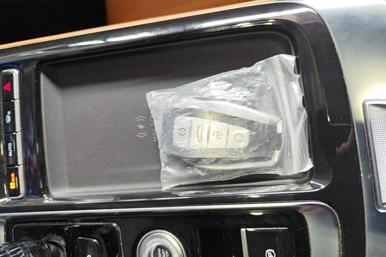 Used Geely Auto FX11 2025 4th Generation 1.5TD DCT Jinxiu Vehicle Key