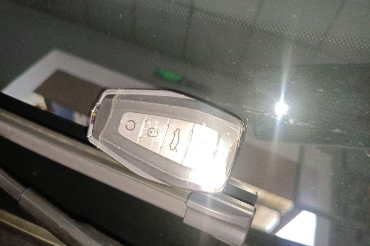 Used Geely Auto FX11 2025 4th Generation 1.5TD DCT Jinxiu Vehicle Key