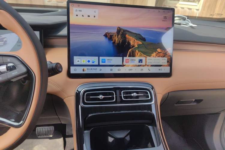 Used Geely Auto FX11 2025 4th Generation 1.5TD DCT Jinxiu Audio And AC Panel