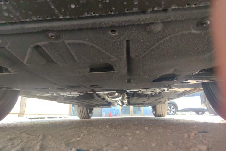 Used Geely Auto FX11 2025 4th Generation 1.5TD DCT Jinxiu Chassis Front