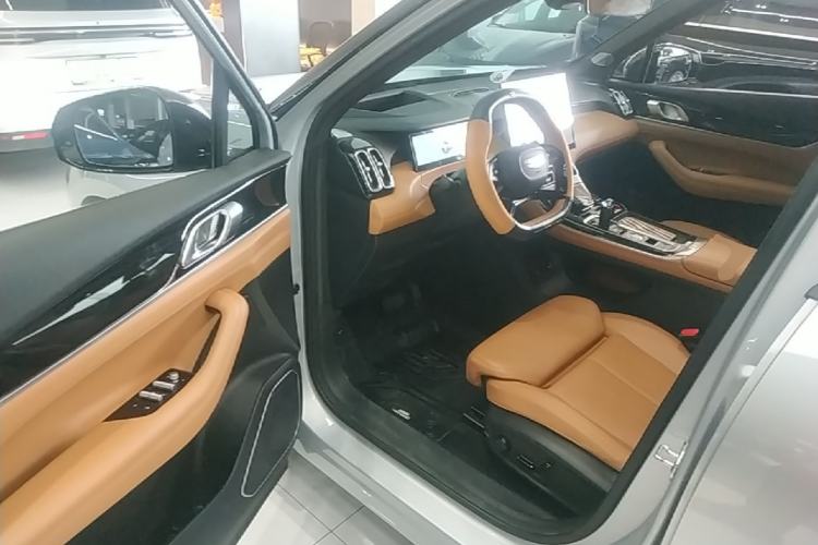 Used Geely Auto FX11 2025 4th Generation 1.5TD DCT Jinxiu Driver Seat