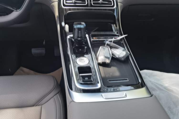 Used Geely Auto FX11 2025 4th Generation 1.5TD DCT - Shanhe Gear Lever
