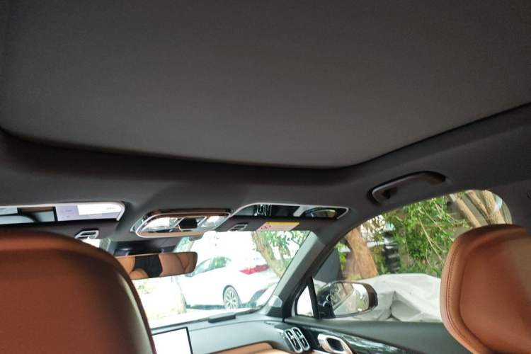 Used Geely Auto FX11 2025 4th Generation 1.5TD DCT Jinxiu Headliner