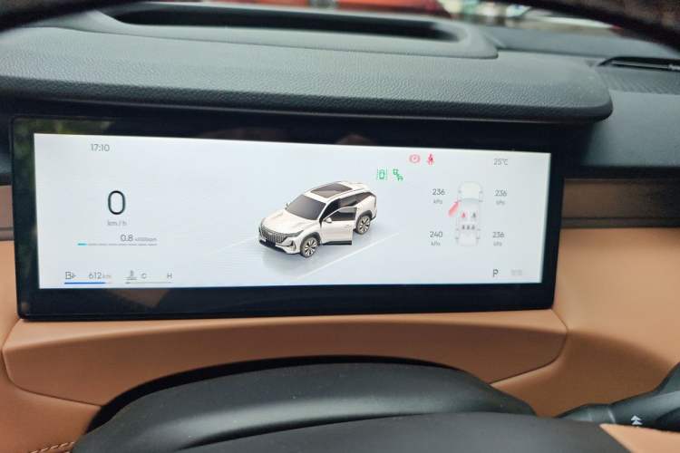 Used Geely Auto FX11 2025 4th Generation 1.5TD DCT Jinxiu Instrument Cluster