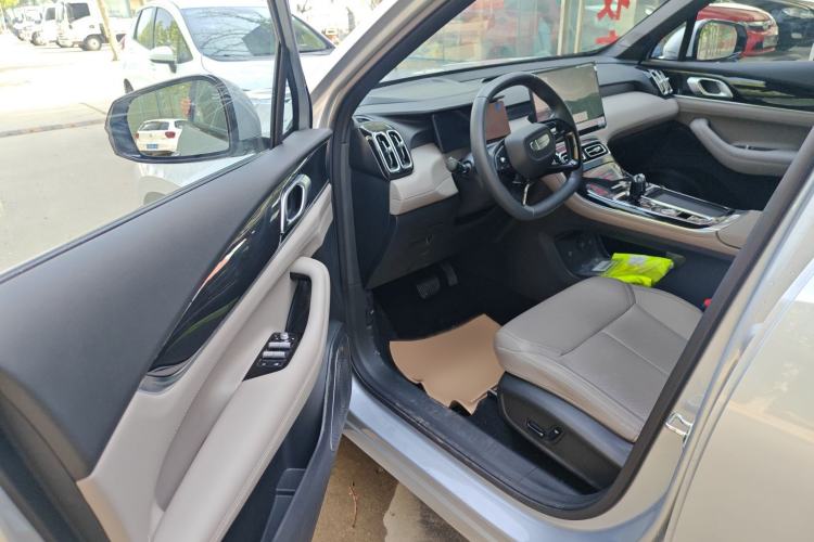 Used Geely Auto FX11 2025 4th Generation 1.5TD DCT – The Start Interior 1