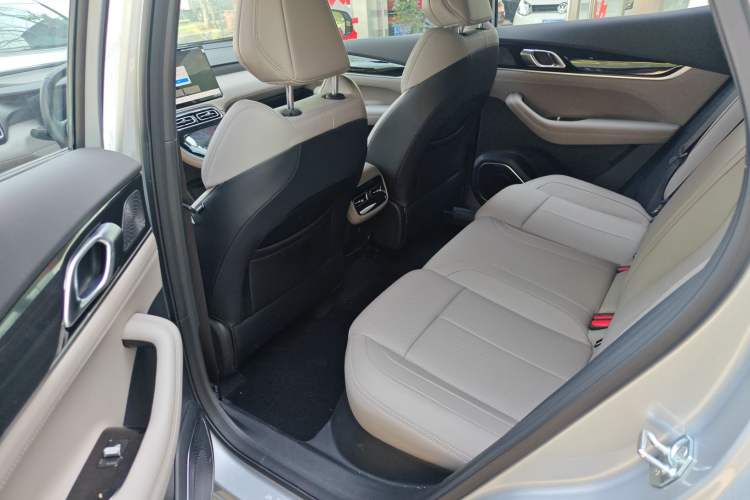 Used Geely Auto FX11 2025 4th Generation 1.5TD DCT – The Start Interior 3