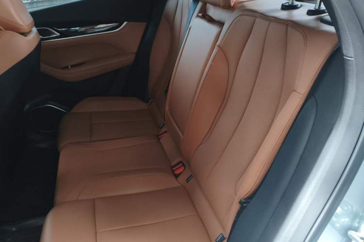 Used Geely Auto FX11 2025 4th Generation 1.5TD DCT - Shanhe Left Rear Seat