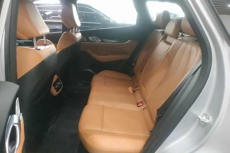 Used Geely Auto FX11 2025 4th Generation 1.5TD DCT Jinxiu Left Rear Seat