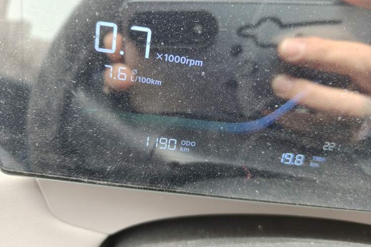 Used Geely Auto FX11 2025 4th Generation 1.5TD DCT – The Start Odometer Close Up