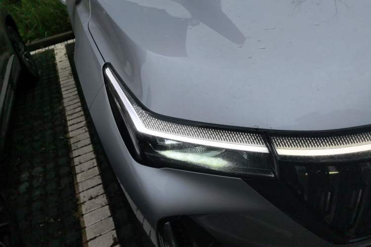 Used Geely Auto FX11 2025 4th Generation 1.5TD DCT - Shanhe Right Front Headlight