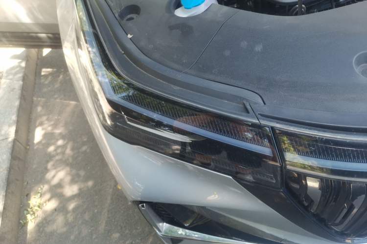 Used Geely Auto FX11 2025 4th Generation 1.5TD DCT – Setting Sail Right Front Headlight