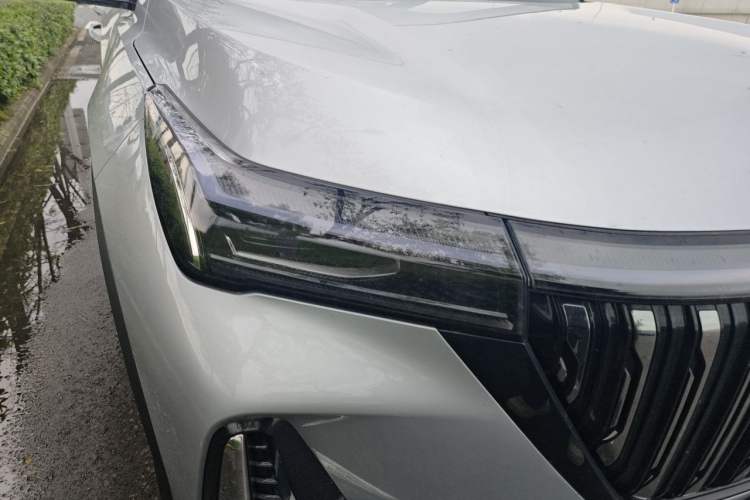 Used Geely Auto FX11 2025 4th Generation 1.5TD DCT Jinxiu Right Front Headlight