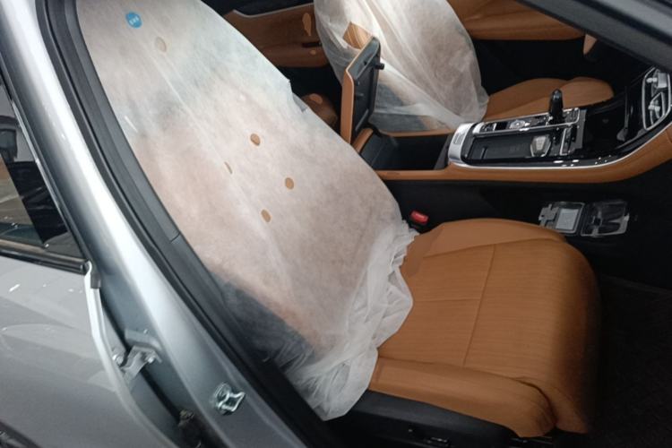 Used Geely Auto FX11 2025 4th Generation 1.5TD DCT Jinxiu Right Front Seat