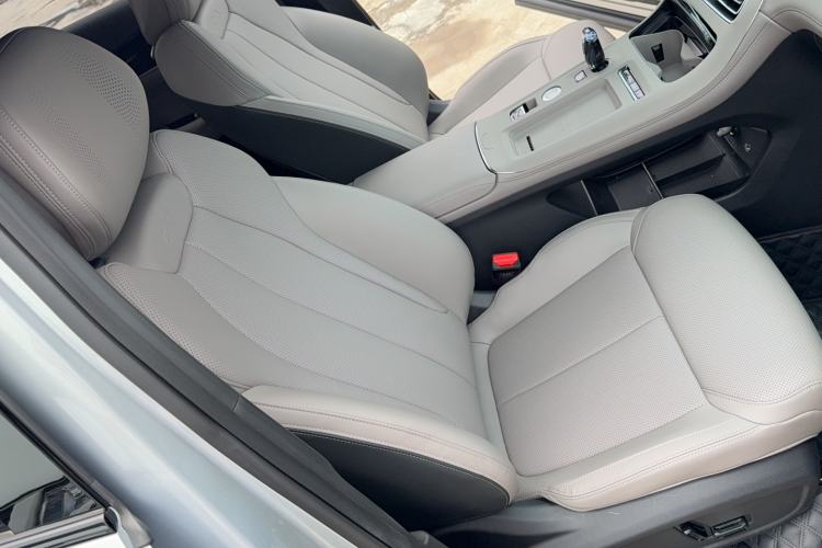 Used Geely Auto FX11 2025 4th Generation 1.5TD DCT - Shanhe Right Front Seat