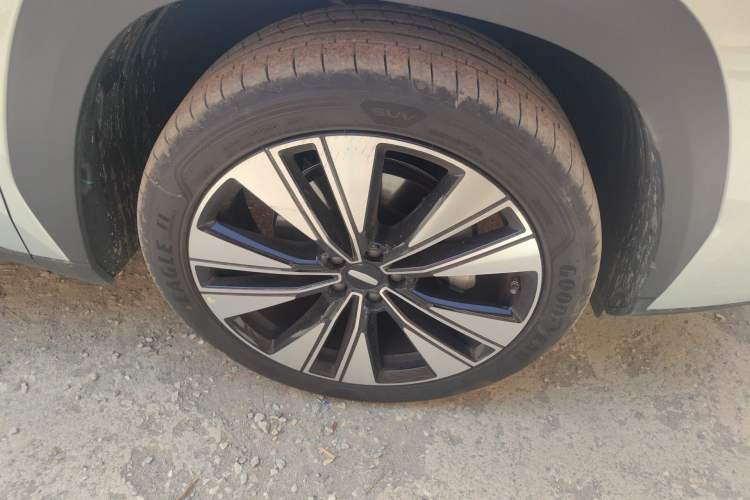 Used Geely Auto FX11 2025 4th Generation 1.5TD DCT Jinxiu Right Front Wheel Hub