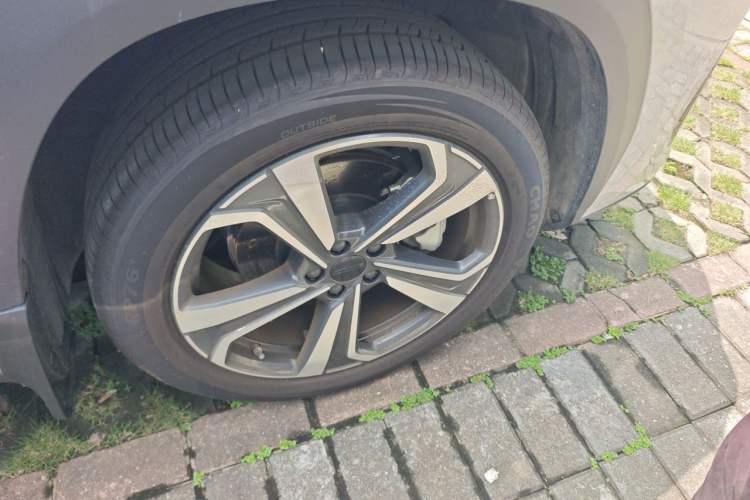 Used Geely Auto FX11 2025 4th Generation 1.5TD DCT - Shanhe Right Front Wheel Hub