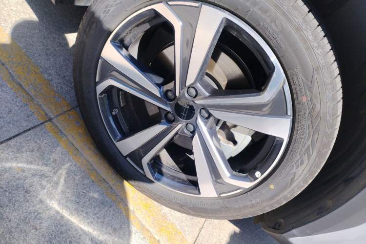 Used Geely Auto FX11 2025 4th Generation 1.5TD DCT - Shanhe Right Front Wheel Hub