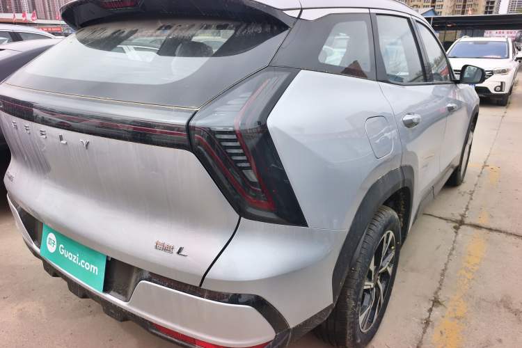 Used Geely Auto FX11 2025 4th Generation 1.5TD DCT – The Start Right Rear Taillight