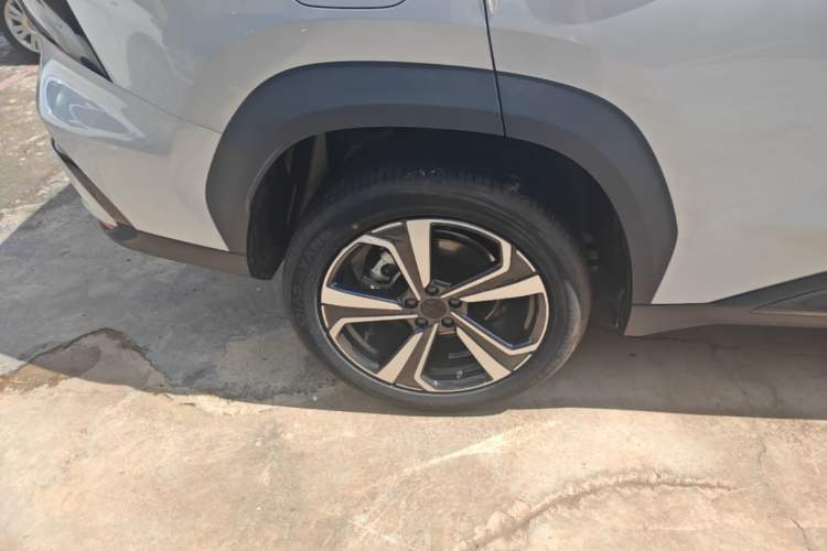 Used Geely Auto FX11 2025 4th Generation 1.5TD DCT - Shanhe Right Rear Wheel Hub